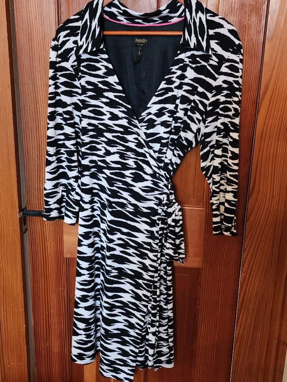 Timeless. Laundry Shelli Segal Wrap Dress. Black and White Zebra Pattern. Size M